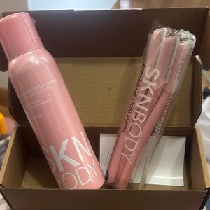 Pink Hair Detangler Spray and Dermaplane Razors Set